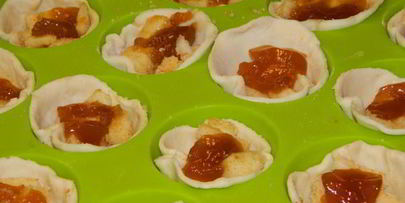 фруктовые булочки из слоеного теста