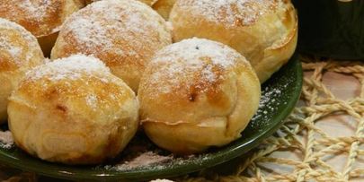 фруктовые булочки из слоеного теста