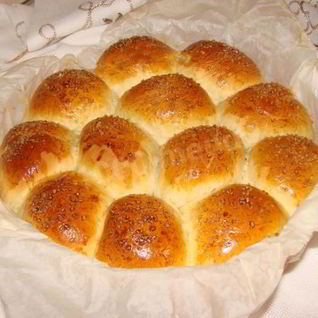 Ленивые булочки с курагой, финиками и изюмом