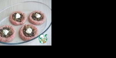 мясные ватрушки с грибами и луком