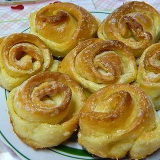 Сладкие булочки Улитки с сахаром