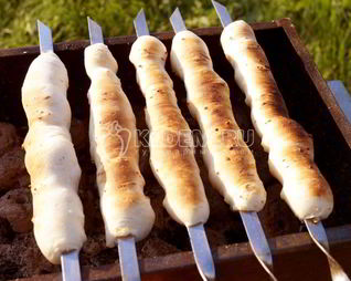 Сырные булочки на мангале