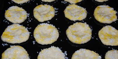 сырные плюшки с ягодами