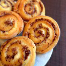 Рецепт Творожные булочки с корицей и шоколадом