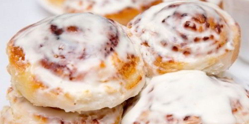 Рецепт творожные булочки в сметанной заливке