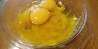 тыквенные двухцветные булочки