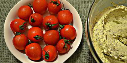 ватрушки с творогом и помидорами черри