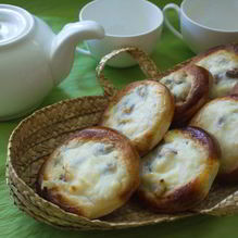 Рецепт Ватрушки с творогом из дрожжевого теста