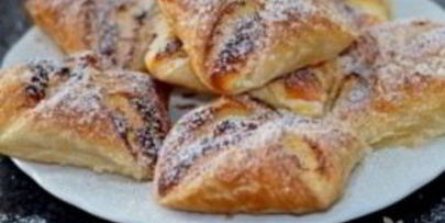 венгерская ватрушка с творогом из слоеного теста