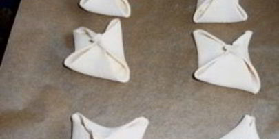 венгерская ватрушка с творогом из слоеного теста