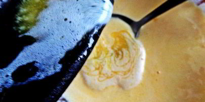 заливная ватрушка с бананами