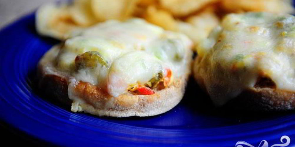 Рецепт запеченные булочки с тунцом и сыром