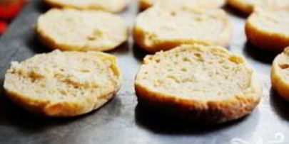 запеченные булочки с тунцом и сыром