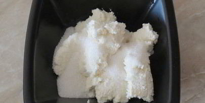 быстрые слойки с рикоттой и персиками