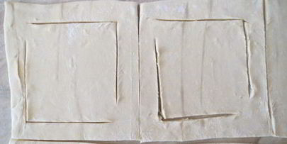 быстрые слойки с рикоттой и персиками