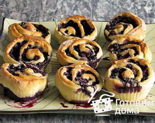 Черничные рулетики