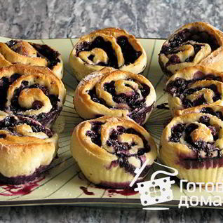 Черничные рулетики