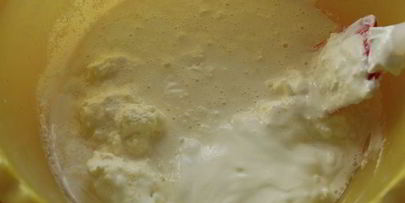 чизкейк с брусничным соусом