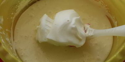 чизкейк с брусничным соусом