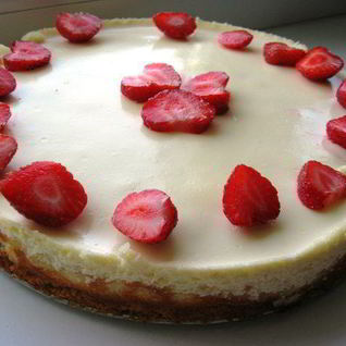 Чизкейк с клубникой