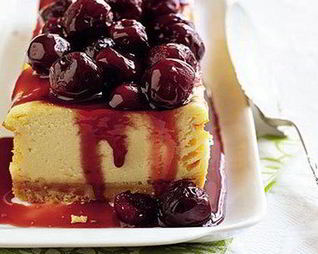 Чизкейк с консервированной вишней