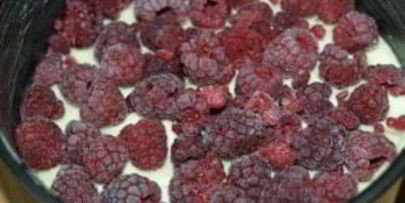 чизкейк с малиной и шоколадом