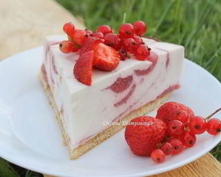 Чизкейк с ягодным миксом