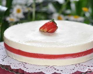 Клубничный чизкейк без выпечки