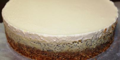 маковый чизкейк под лимонно-сметанным топпингом