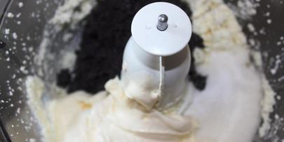 маковый чизкейк под лимонно-сметанным топпингом