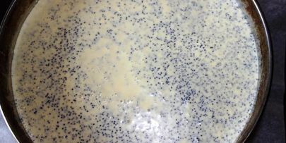 маковый чизкейк под лимонно-сметанным топпингом