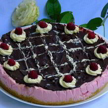 Рецепт Малиновый чизкейк с двумя видами шоколада