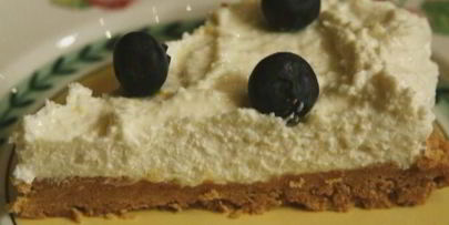 очень простой лимонный чизкейк с ягодами