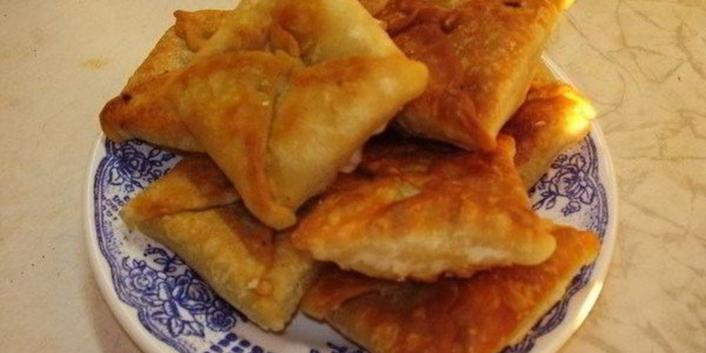 Рецепт кефирные конвертики с сыром