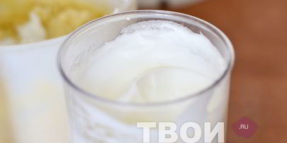 домашний кекс со сливами