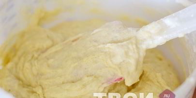 домашний кекс со сливами