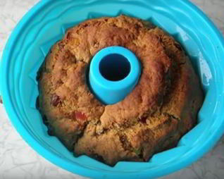 Имбирный кекс с изюмом и цукатами без сахара