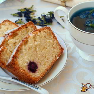 Кекс на белках с вишней