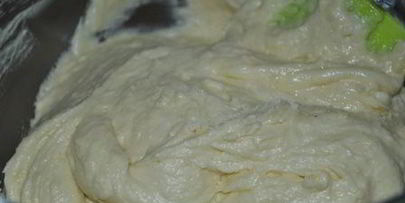 кекс с карамелизированными нектаринами