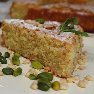 Кекс с кедровыми орешками