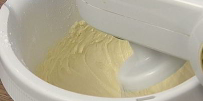 кекс с кедровыми орешками