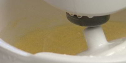 кекс с кедровыми орешками