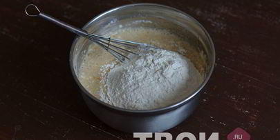 кекс с хурмой