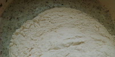 кекс с оливками, горгонзолой и прованскими травами