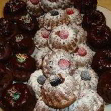 Рецепт Кексы на кефире в формочках День и ночь