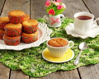 Кексы с белым шоколадом и клюквой