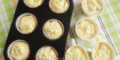 кексы с белым шоколадом и клюквой