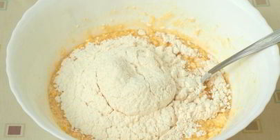 кексы с ликером и шоколадной глазурью