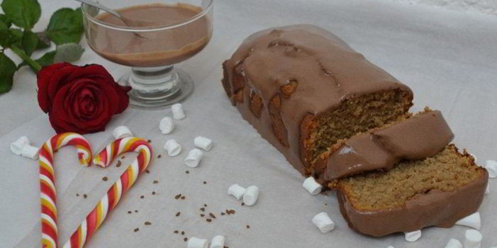 Рецепт кофейного кекса с корично-сметанныма соусом