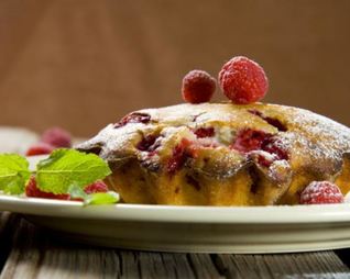 Малиновый кекс с корицей